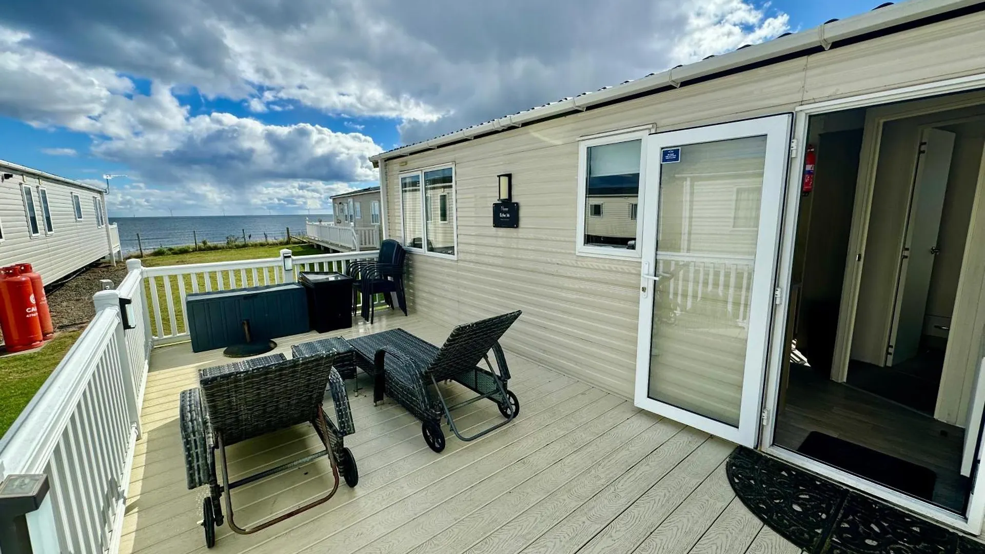 キャンプ場 New Sea View Platinum Caravan With Huge Decking ニューカッスル・アポン・タイン イギリス